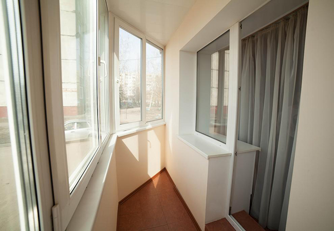 Ремонт и остекление балкона в Днепре по выгодной цене