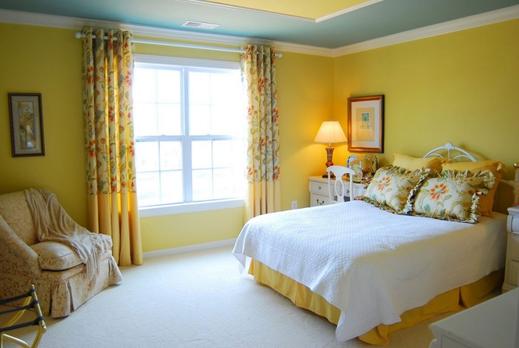 Выбор цвета стен в интерьере спальни