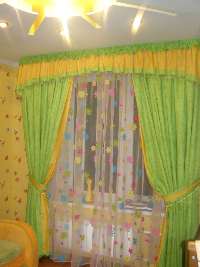 Какого цвета шторы выбрать для детской?